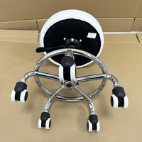 Tabouret de bar réglable en cuir PU pour salon de coiffure et institut de beauté, pivotant à 360 degrés, avec structure métallique durable - Mobilier de bar commercial