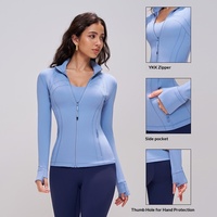 LIMVP OEM ODM Vêtements de yoga haut de gamme coupe ajustée couleur chair pour femme, moulant, respirant, en Spandex/Nylon, à manches longues, col montant, 220g