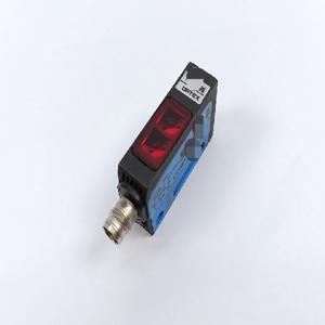 ตัวควบคุมการเขียนโปรแกรม PLC 6009526 WT160-P480 เซ็นเซอร์ตรวจจับระยะใกล้ 10-30VDC - Product Image 1