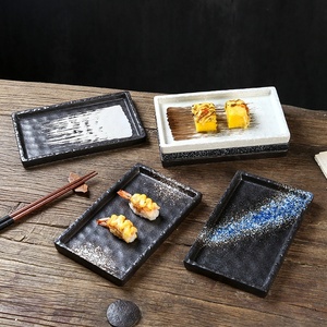 Assiette en céramique de style japonais de 8 pouces/10 pouces Assiette à steak d'hôtel Motif de plante de poterie carrée créative pour les sushis à la maison - Product Image 1