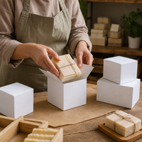 Boîte de carton blanche personnalisée OEM Emballage de luxe haut de gamme réutilisable avec surface supérieure pour l'estampage CMJN et feuille d'aluminium