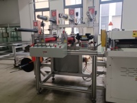 Machine de plastification et de découpe pour autocollants adhésifs et pièces découpées