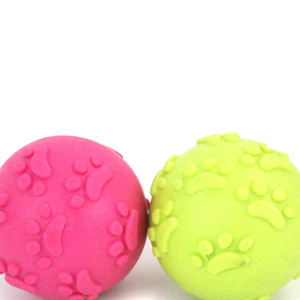 Perfecto para juegos interactivos de masticación y lanzamiento. Pelota de goma dura con diseño de huella de 6 cm de diámetro, juguete masticable para mascotas. - Product Image 5