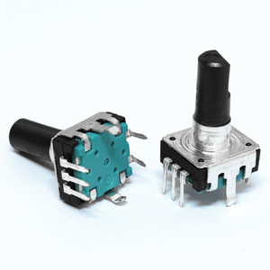 Encodeur rotatif incrémental à 5 broches <span class=keywords><strong>pas</strong></span> <span class=keywords><strong>cher</strong></span> avec arbre de 12 mm, DC 5V, 12/24 impulsions/360 résolution, montage <span class=keywords><strong>DIP</strong></span>/sur panneau - Product Image 1