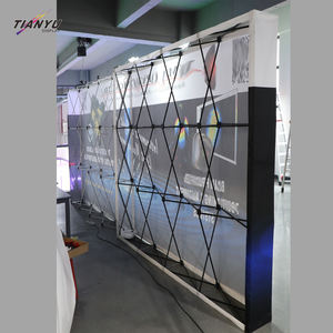 حامل صور إعلاني قابل للطي 8×8 مع خلفية قابلة للسحب وحامل فوليرو للعرض - Product Image 3