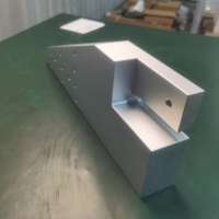 Pièces usinées CNC en acier inoxydable et aluminium, composants personnalisés, kits de prototypes