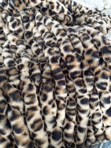 Manta de Invierno Rústica de Doble Capa, Lujosa, Afelpada, Cálida y Suave, de Piel Sintética de Leopardo, Imitación de Piel de Conejo, Diseño de Guepardo para Adultos - Product Image 6