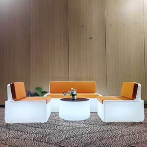 Leading Supplier Luxury Space Event Furniture <strong>White</strong> Lounge Couches for Parties and Weddings - Product Image 2