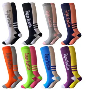 Calze A compressione per uomo e donna sportive personalizzate A B colori al ginocchio calze A compressione