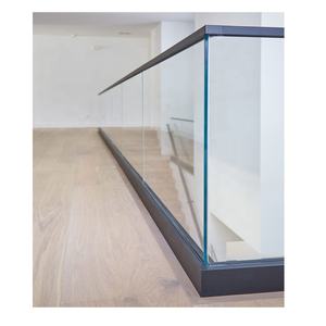 <span class=keywords><strong>Porte</strong></span>-clip en verre Clôture de protection Mer Anti-corrosion Profilé en aluminium U Canal Sans cadre Ultra Garde-corps en verre Balustre carré - Product Image 1