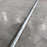 Poteau en acier robuste, conique, tubulaire, galvanisé à chaud 85μm pour réseau de distribution moyenne tension