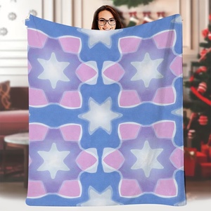 Manta Acogedora Estampada por una Cara, <span class=keywords><strong>de</strong></span> 60x80 Pulgadas, con un Diseño Continuo <span class=keywords><strong>de</strong></span> Estrellas Azules Suaves, Derivados del Anime - Product Image 1