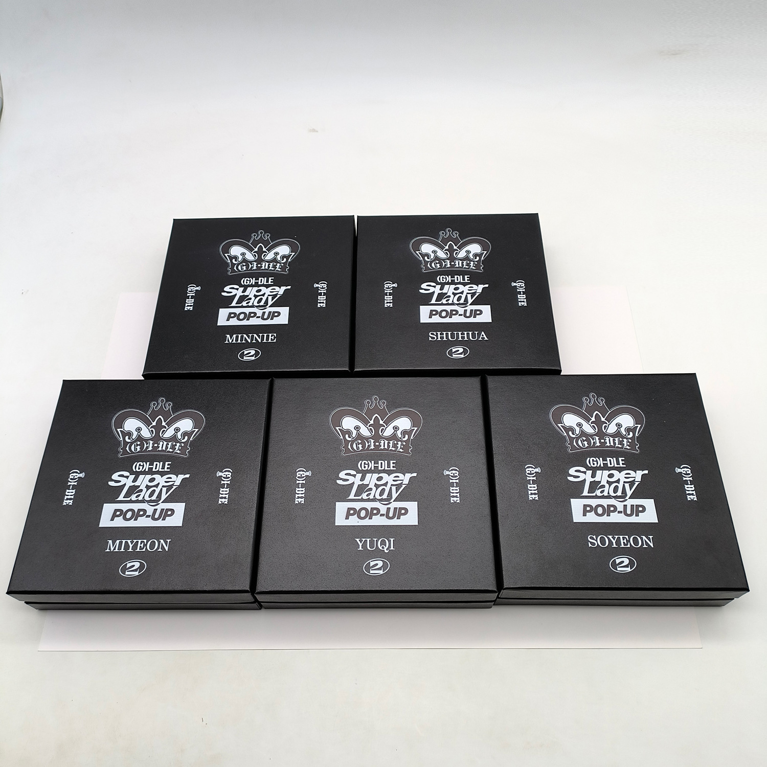 Kpop GIDLE Super Lady Album Gift Box Soyeon Miyeon Shuhua YUQI