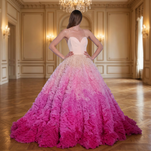 Vestido de Novia Clásico Vintage Único, 100% Seda, Largo hasta el Suelo, Corte en A, Escote en V, Cola de Capilla, Estampado Floral con Flores - Product Image 3