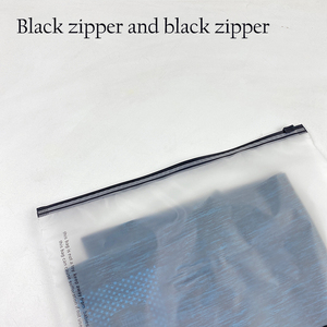 Campioni Gratuiti Personalizzati: <span class=keywords><strong>Sacchetti</strong></span> in <span class=keywords><strong>Plastica</strong></span> Bianchi Opachi Smerigliati con Chiusura a Zip per Abbigliamento e T-shirt - Product Image 5
