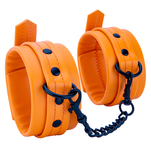 Haute qualité Bdsm jouets en cuir Bondage menottes <span class=keywords><strong>esclave</strong></span> Bdsm poignets pour mains et <span class=keywords><strong>pieds</strong></span> Sm Sex Toy produits menottes - Product Image 4