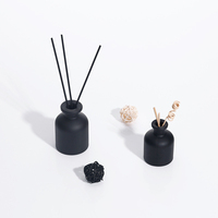 Bouteille diffuseur de parfum en verre rond noir mat de luxe vide de 125 ml avec bouchon à vis pour emballage cosmétique – Vente en gros