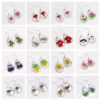 Boucles d'oreilles pendantes en résine avec fleurs séchées véritables, faites à la main, style bohème, bijoux naturels, cadeau pour femme, vente en gros