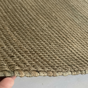 Alfombra de yute India tejida a mano texturizada de estilo moderno a precio de fabricante, superventas para uso interior del hogar - Product Image 1