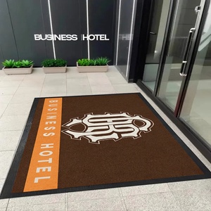 Tappeto d'ingresso reversibile jacquard tuftato personalizzato di alta qualità con logo stampato a caldo per uso esterno in hotel e aziende - Product Image 1