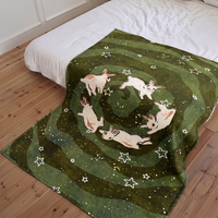 Couverture en flanelle à motif lapin vert, mignonne, style anime, lavable, design personnalisé, pour canapé et lit – Vente en gros