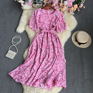 Robe décontractée à fleurs à manches courtes Robe tunique imprimée à col rond pour femmes Robe en mousseline de soie simple - Product Image 3
