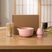 Ensemble de bols à matcha en céramique faits à la main, écologiques, de style Japandi, avec bec verseur pour les outils de préparation du matcha