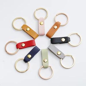 Porte-clés en cuir PU de haute qualité, porte-clés en cuir de vache court à <span class=keywords><strong>deux</strong></span> couches pour personnes âgées, vente en gros - Product Image 1