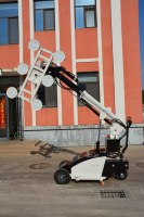 Pengangkat Kaca Vakum Elektrik 200-800kg Robot Pengangkat Kaca Mobile untuk Dinding Tirai
