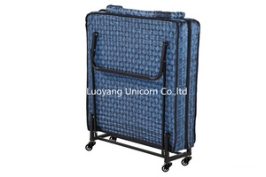 Canapé pliable design moderne cadre de <span class=keywords><strong>lit</strong></span> pliable en métal pliable <span class=keywords><strong>avec</strong></span> <span class=keywords><strong>matelas</strong></span> en mousse à mémoire de forme cadre de <span class=keywords><strong>lit</strong></span> moderne en métal bon marché hôtel - Product Image 4