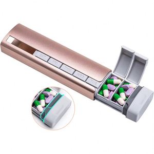 Organizador de Medicamentos de Viaje A-174 para 7 Días, Pastillero Portátil con Carcasa de Aluminio, Contenedor Semanal de Vitaminas para Viajes - Product Image 1