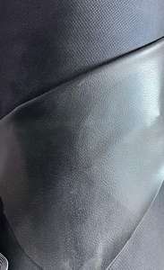 วัสดุสิ่งทอคุณภาพเยี่ยม ราคาดี รองเท้าสังเคราะห์ วัตถุดิบสิ่งทอ ไมโครไฟเบอร์ หนังเทียม PVC ลายนูน - Product Image 2