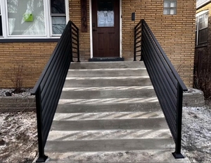 Clôture décorative en <span class=keywords><strong>acier</strong></span> de style moderne en <span class=keywords><strong>fer</strong></span> <span class=keywords><strong>forgé</strong></span> noir Clôture en aluminium galvanisé pour escalier Balcon <span class=keywords><strong>Acier</strong></span> inoxydable - Product Image 6