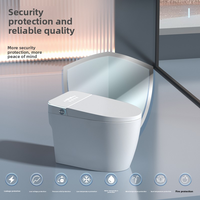 Vente chaude Articles sanitaires hôteliers WC monobloc avec bidet électrique, cuvette de toilettes à commande à distance intelligente, à poser au sol pour salle de bain