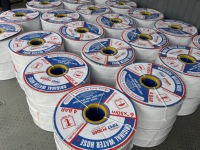 Tuyau d'alimentation en eau plat en PVC, tuyau de pompe à eau, tuyau plat bleu de 6 pouces pour l'irrigation