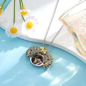 Collar con Urna para Cenizas, Mi Corazón Vive en el Cielo, Colgante Conmemorativo con Girasoles, Joyería de Acero Inoxidable para Guardar Recuerdos - Product Image 5