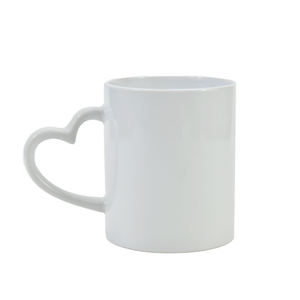 Taza de Cerámica Ecológica Personalizable al por Mayor de 11 oz con Asa Moderna en Forma de Corazón para Sublimación y Día de San Valentín - Product Image 1