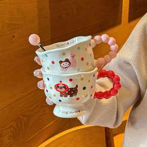 Tasse en céramique ludique chat-chien avec poignée et cuillère, design mignon de dessin animé pour femmes, pour café et petit-déjeuner, collection Printemps 2025 - Product Image 1