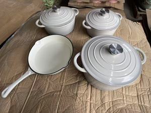 <span class=keywords><strong>Marmite</strong></span> en fonte émaillée grande 26CM avec un ensemble de casseroles plus petites - Product Image 4