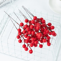 Aiguilles de pin artificielles Branches de pin Modèle de branche de douze fruits Décorations de mariage de Noël Baies rouges Baie unique