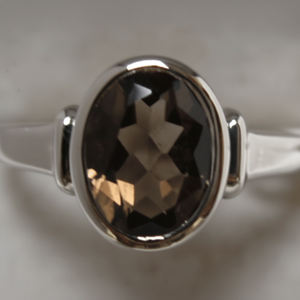 แหวนแต่งงานชุบโรเดียมทองคำขาวประดับพลอยเพทายพลอยพลอยสีม่วงแบบตัดได้รับการรับรองรูปทรงเรขาคณิต - Product Image 1