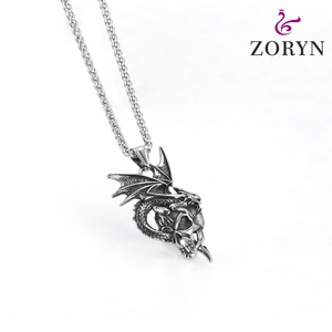 Colliers pendentifs étanches personnalisés en acier inoxydable avec crâne de dragon, bijoux de mode gothiques punk vintage en acier titane pour hommes - Product Image 3