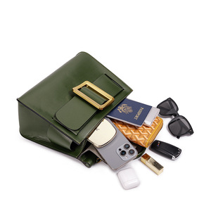 Nouveau Sac à Main Coréen Tendance 2026 – Sac Bandoulière Automne/Hiver Polyvalent Rétro avec Boucle Métallique Carrée Couleur Unie Texturée - Product Image 4