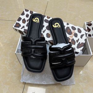 <span class=keywords><strong>Ciabatte</strong></span> da <span class=keywords><strong>donna</strong></span> in <span class=keywords><strong>paglia</strong></span> intrecciata a punta tonda e suola piatta - Product Image 2