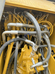 Pelle d'occasion Caterpillar Cat323D2L Original 23-Tons Engine Heavy Large Quarry Machine Japanese Famous Brand Crawler Motor Core - Product Image 5