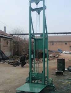 Small Lift Platform Electric Cargo Freight Elevator Electric Lifting <strong>Machinery</strong> and Equipment for Warehouse - Product Image 1