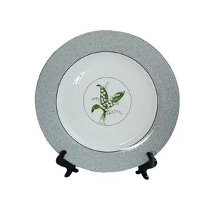 Assiette plate en céramique Lily of the Valley, peu profonde, pour petit-déjeuner, assiette à bœuf - Product Image 1