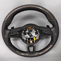 Maßgefertigtes Carbon-Lenkrad mit Nieten für Macan Taycan Carrera GT 996 987 918 997.1 991.2
