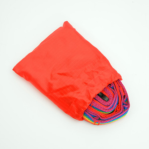 Corde à linge extérieure arc-en-ciel à double couche, équipement de camping multifonctionnel avec conception à crochet pour le séchage des vêtements - Product Image 3