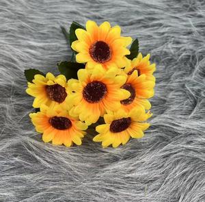 QSLH-V155 Bán Buôn Nhân Tạo Hoa Hướng Dương Lụa Bó Hoa Hướng Dương Màu Vàng Hoa Hướng Dương Nhân Tạo Cho Trang Trí Nội Thất - Product Image 6